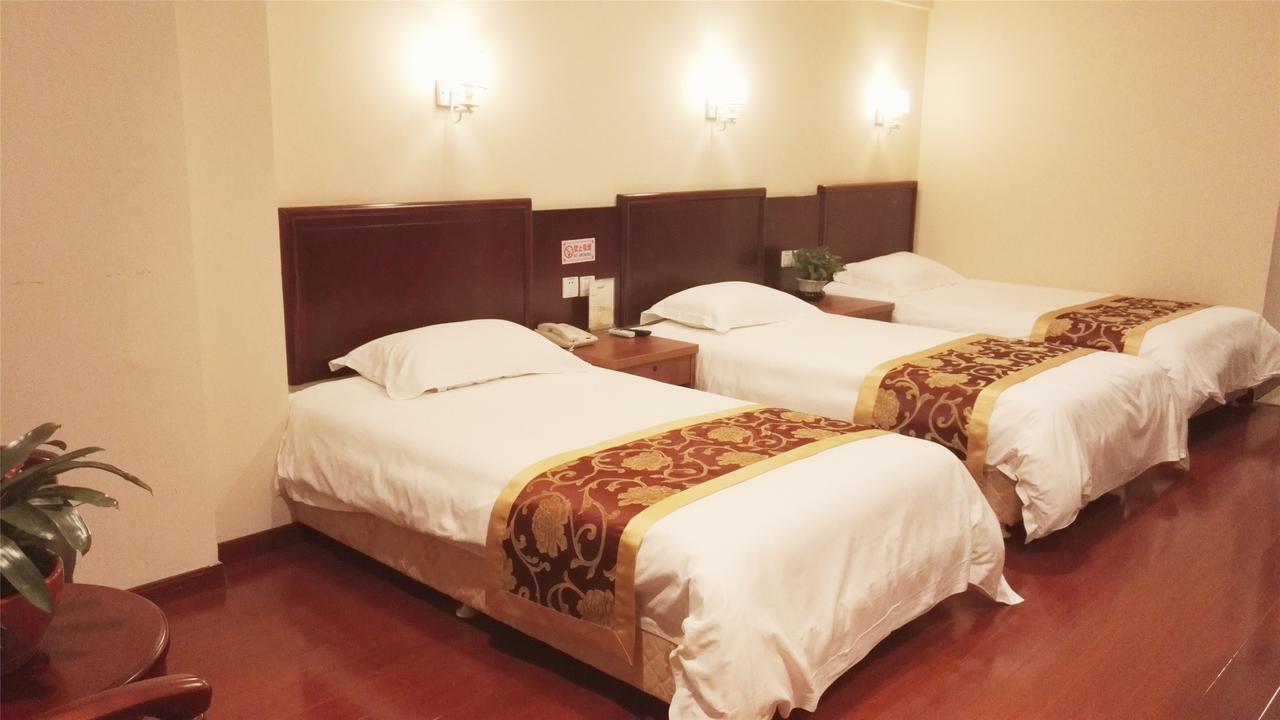 格林豪泰山东省潍坊市万达广场虞河路快捷酒店 外观 照片
